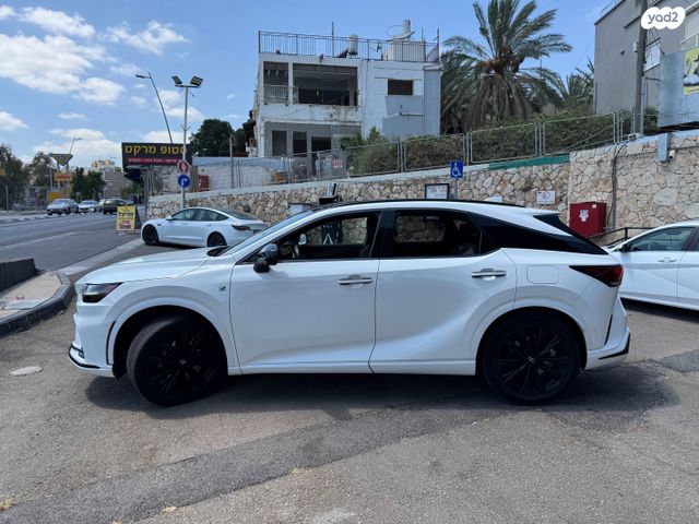 מודעת רכב לקסוס RX