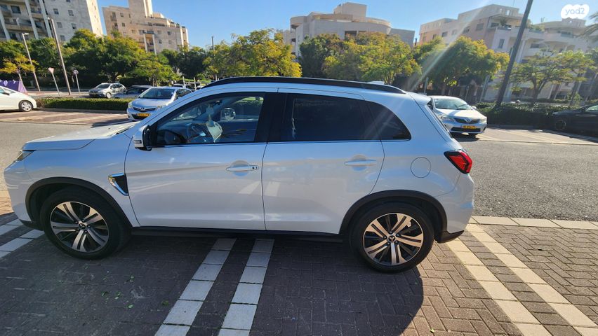 מיצובישי ASX