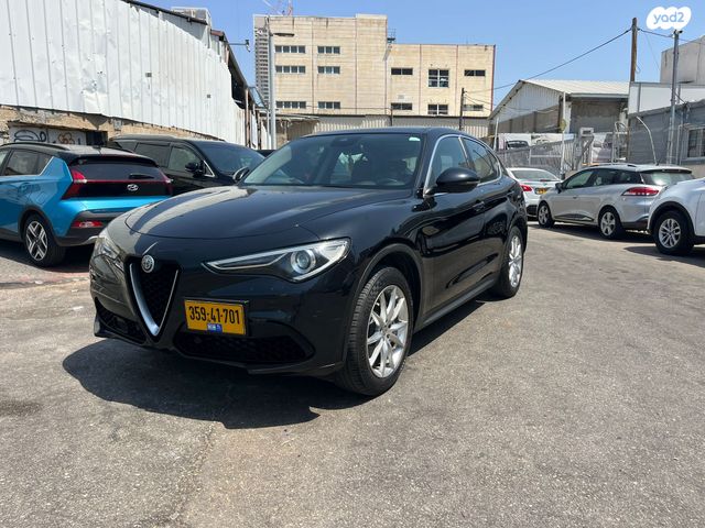מודעת רכב אלפא רומיאו סטלביו