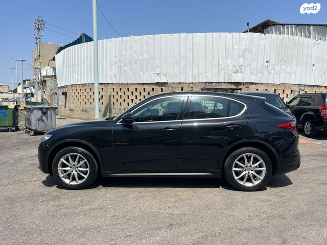 מודעת רכב אלפא רומיאו סטלביו