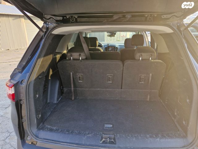 שברולט טראוורס