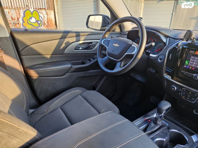 שברולט טראוורס