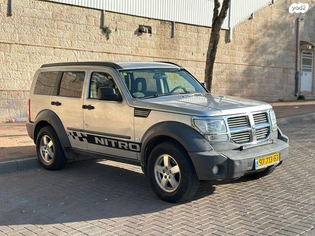 מודעת רכב דודג' ניטרו