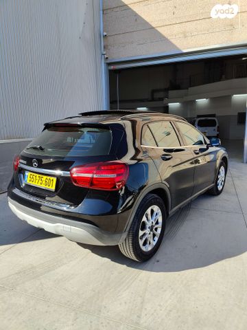 מרצדס-בנץ GLA