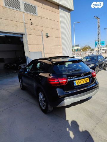 מרצדס-בנץ GLA