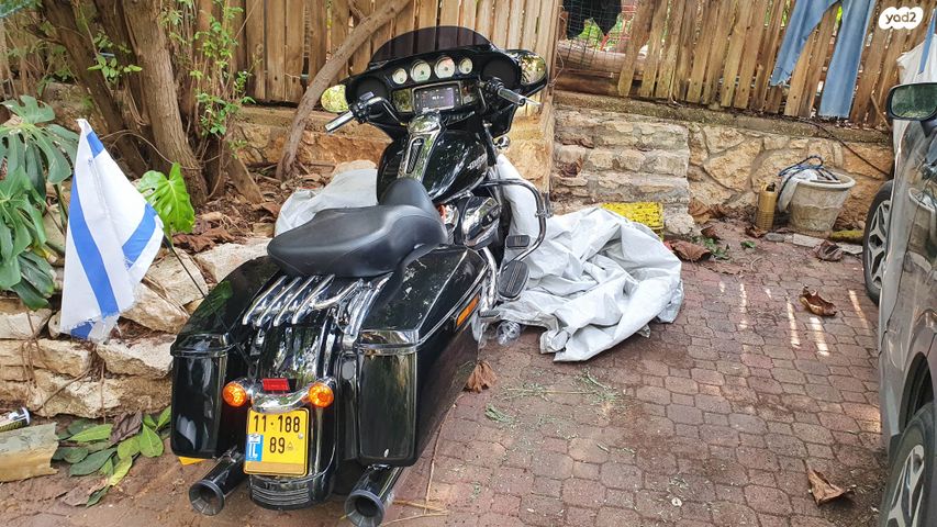 הרלי דיווידסון סטריט גלייד ספיישל 1690