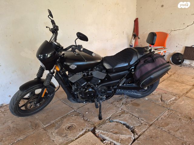 מודעת רכב הרלי דיווידסון סטריט 750