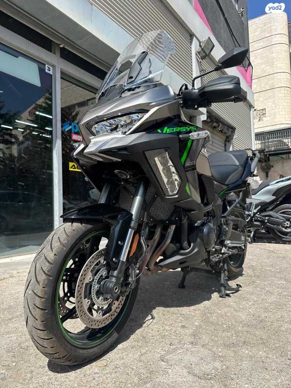 קאוואסאקי Versys 1000