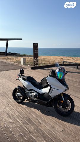 מודעת רכב הונדה פורזה 750