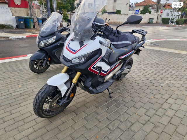 הונדה X-ADV750