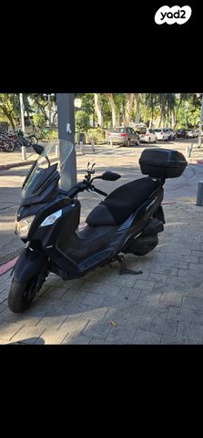 מודעת רכב סאן יאנג ג'וי-מקס Z-250
