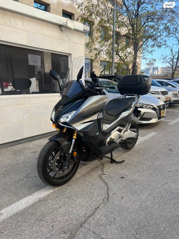 מודעת רכב הונדה פורזה 750