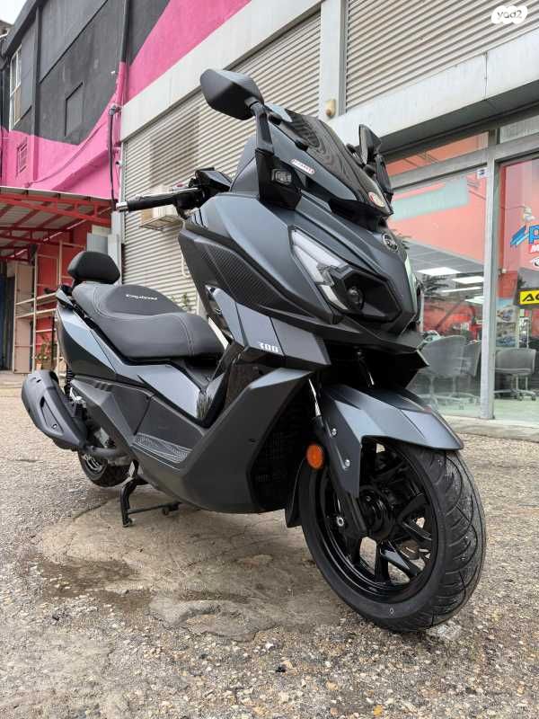 מודעת רכב סאן יאנג קרוזים 300