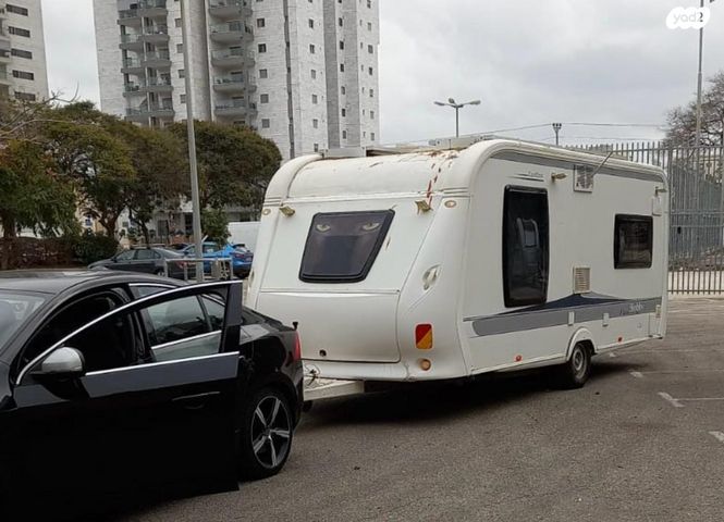 מודעת רכב נגרר (קראוון נגרר)