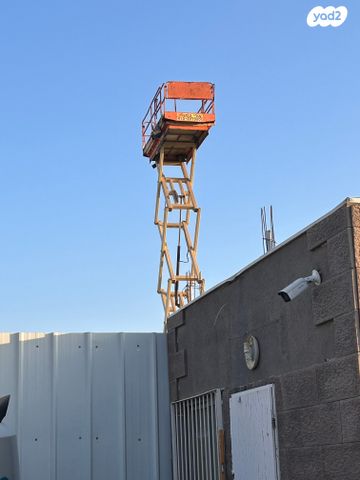 מודעת רכב מנוף