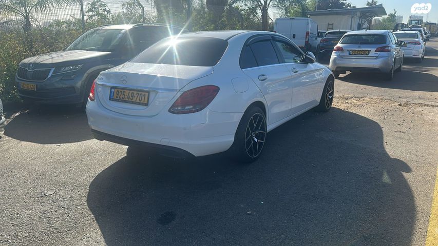 מודעת רכב מרצדס-בנץ C-class 2