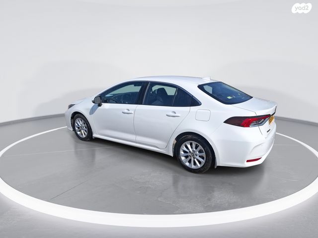 טויוטה קורולה