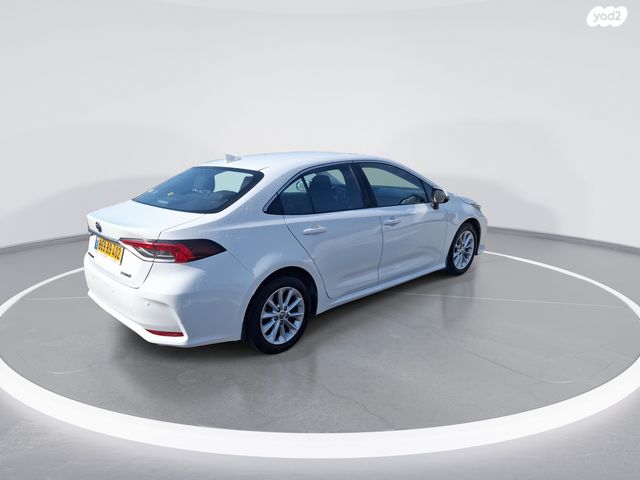 טויוטה קורולה