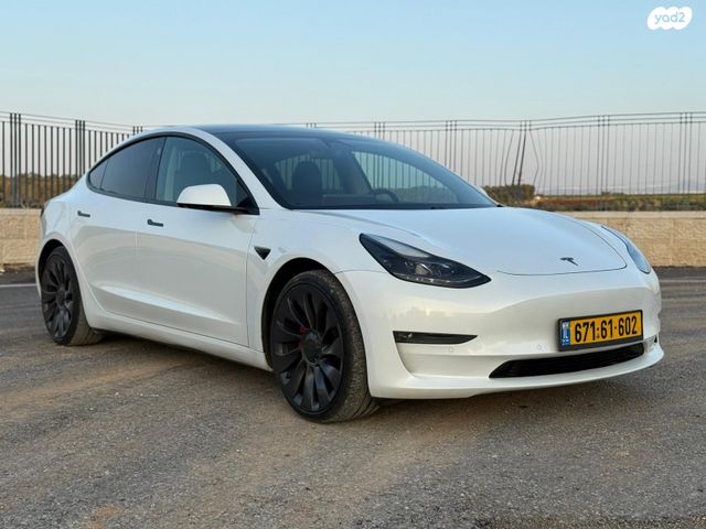 טסלה מודל 3