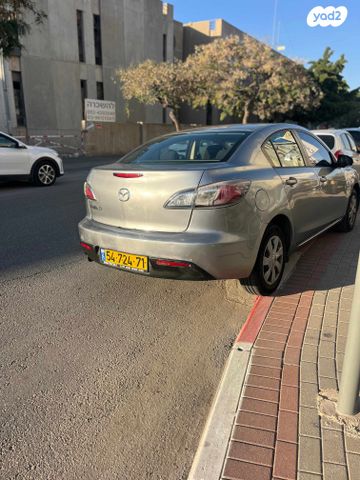 מאזדה 3