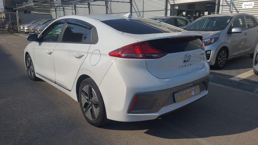 יונדאי איוניק