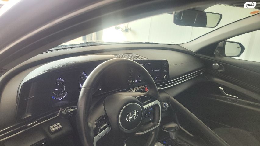 יונדאי אלנטרה