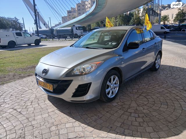 מודעת רכב מאזדה 3