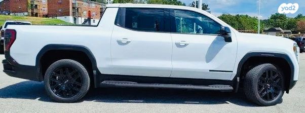 ג'י.אם.סי סיירה EV  