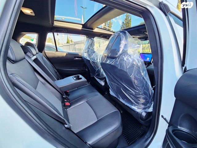 טויוטה קורולה קרוס