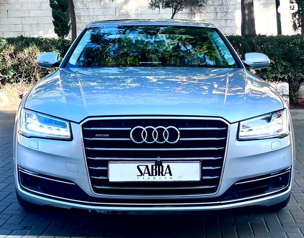 מודעת רכב אאודי A8