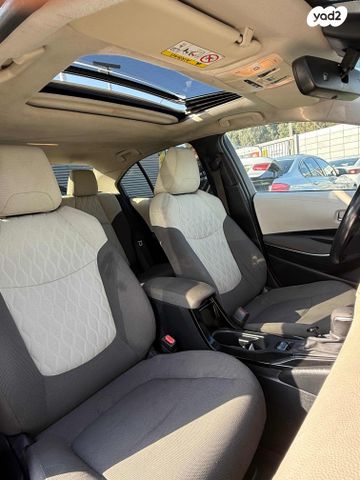 טויוטה קורולה