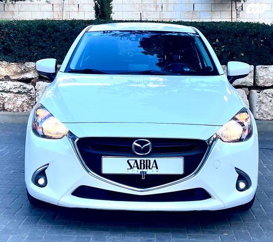 מודעת רכב מאזדה 2