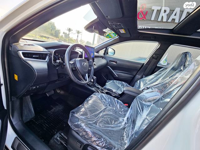 טויוטה קורולה קרוס