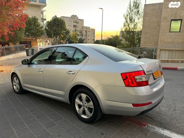 סקודה אוקטביה 