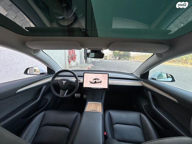 טסלה מודל 3