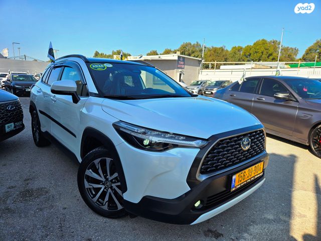 טויוטה קורולה קרוס