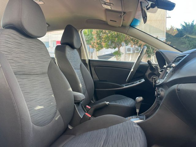 יונדאי אקסנט i25