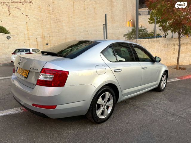 סקודה אוקטביה 