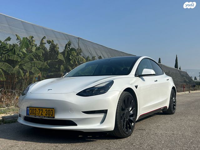 מודעת רכב טסלה מודל 3