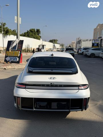 יונדאי איוניק 6