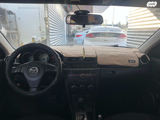 מאזדה 3