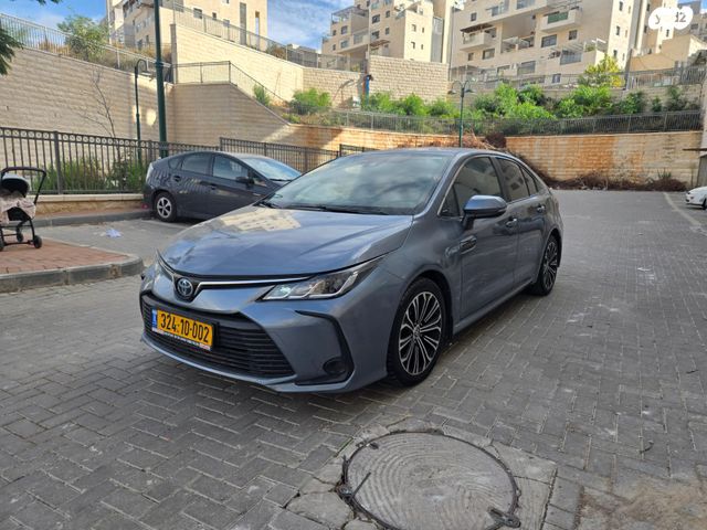 טויוטה קורולה
