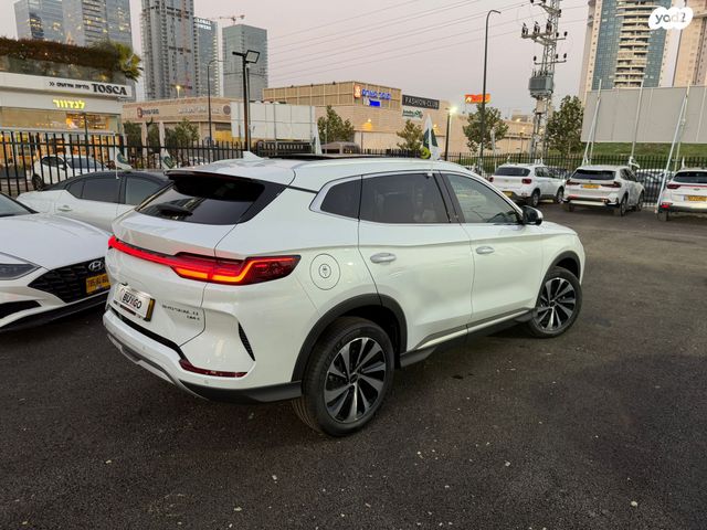 בי.ווי.די סיל U