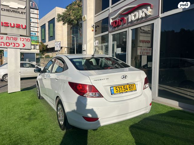 יונדאי אקסנט i25