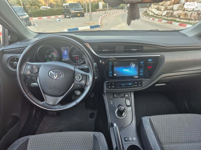 טויוטה אוריס