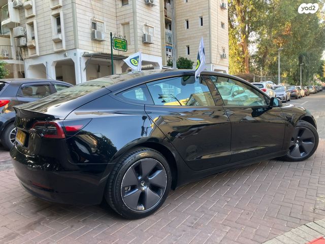 טסלה מודל 3