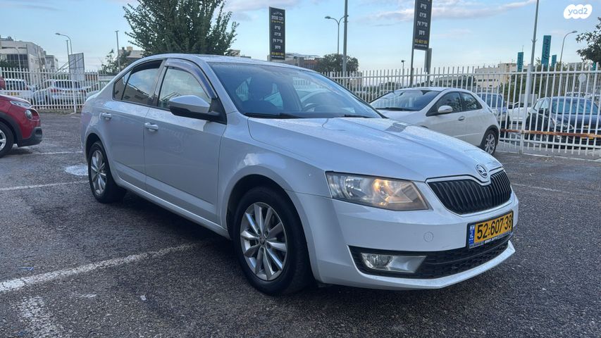 סקודה אוקטביה 