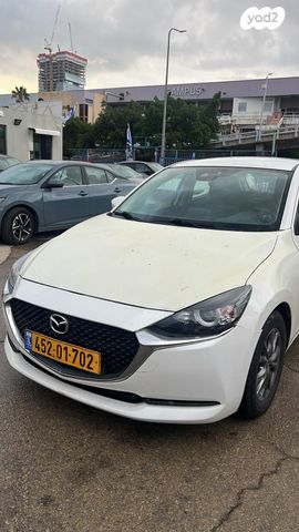 מודעת רכב מאזדה 2