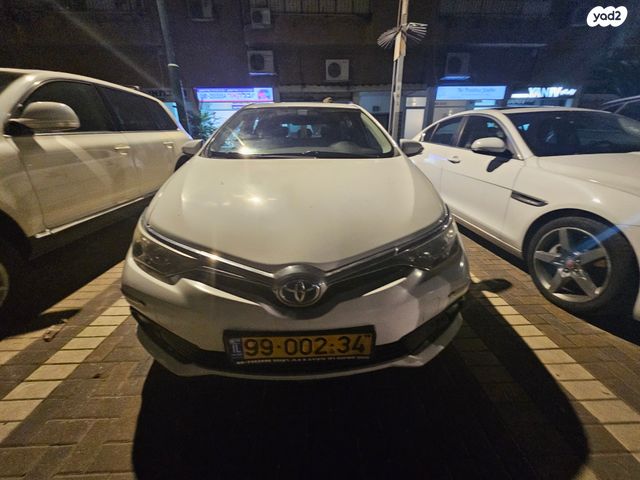 טויוטה אוריס