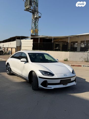 יונדאי איוניק 6